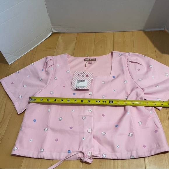 Hello Kitty Pink Daisy Button Up Square Neck Crop Top - Picture 12 of 12